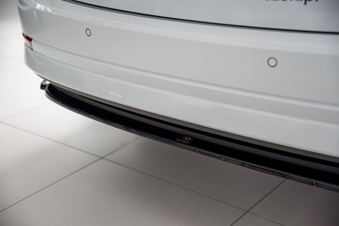SKODA OCTAVIA COMBI - MAXTON DESIGN HECK DIFFUSOR ANSATZ – Bild 3