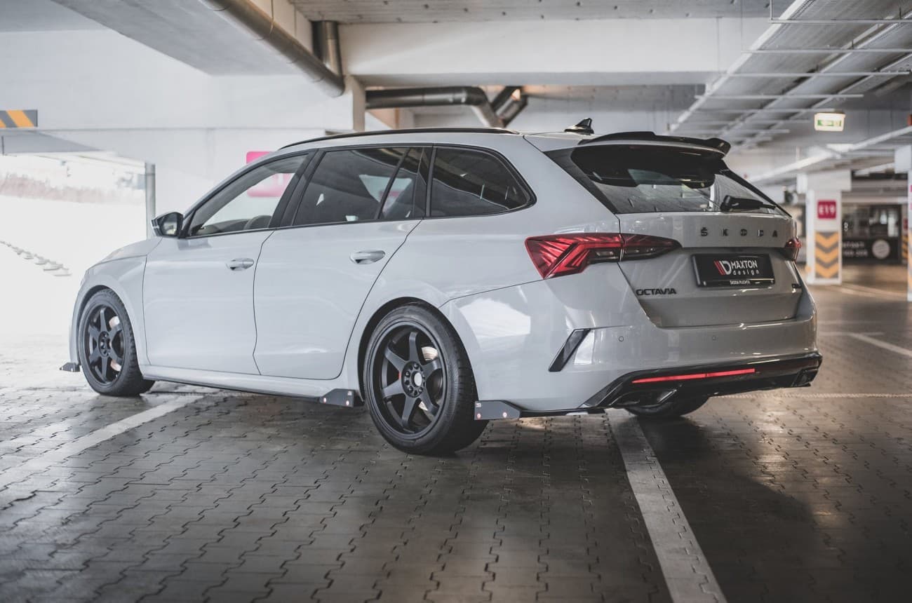 SKODA OCTAVIA RS - MAXTON DESIGN SEITENSCHWELLER CUP LEISTEN + FLAPS – Bild 3