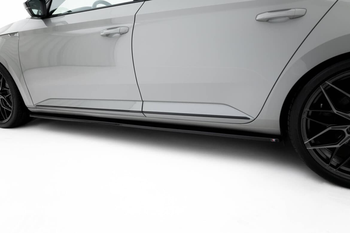 SKODA SUPERB - MAXTON DESIGN SEITENSCHWELLER ANSATZ – Bild 2