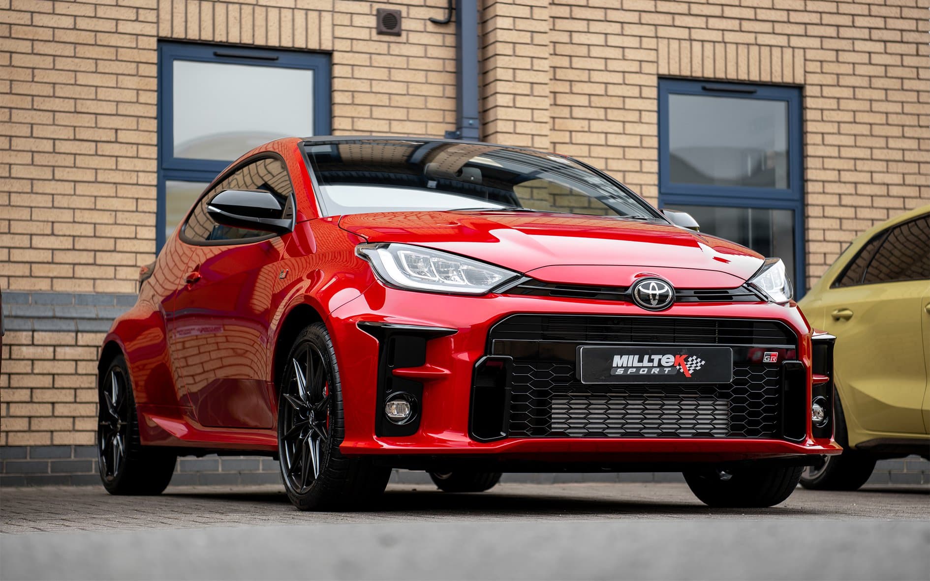 TOYOTA YARIS GR - MILLTEK DUPLEX SPORTAUSPUFF ANLAGE AB OPF – Bild 4