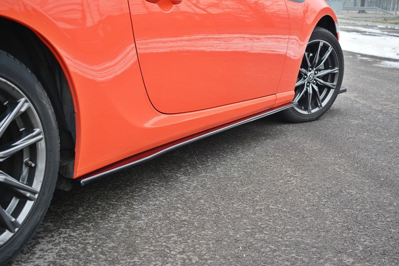 TOYOTA GT86 - MAXTON DESIGN SEITENSCHWELLER CUP LEISTEN – Bild 4