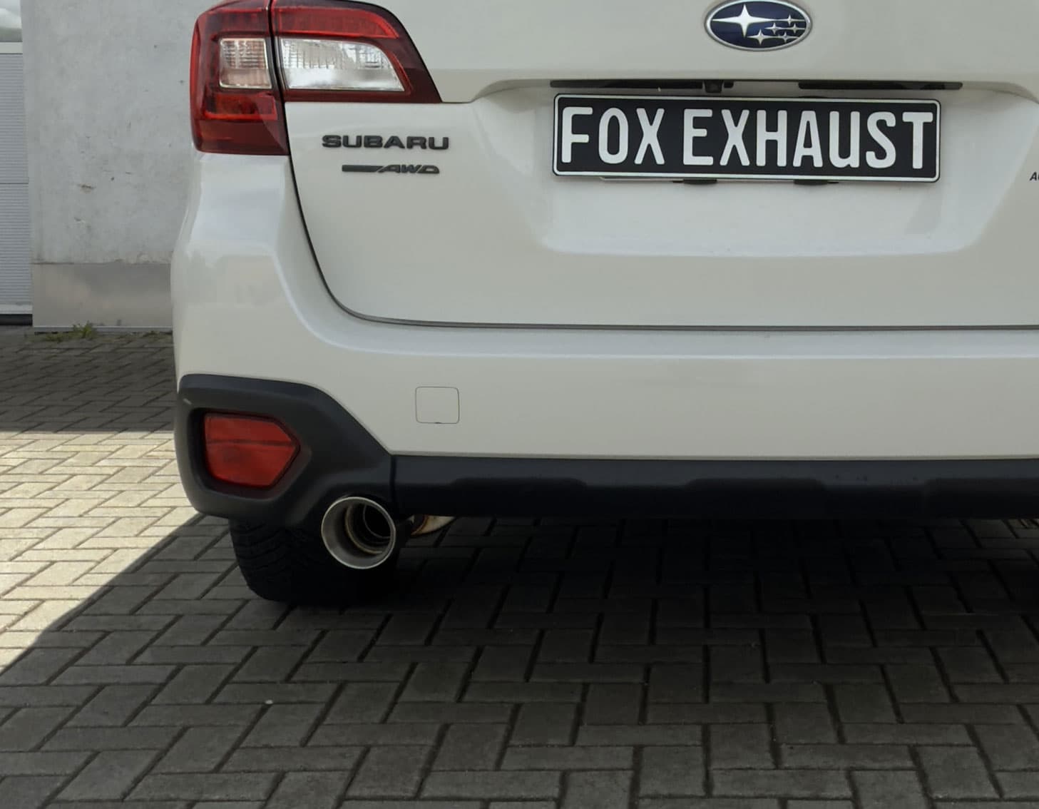 SUBARU OUTBACK KOMBI - FOX SPORTAUSPUFF