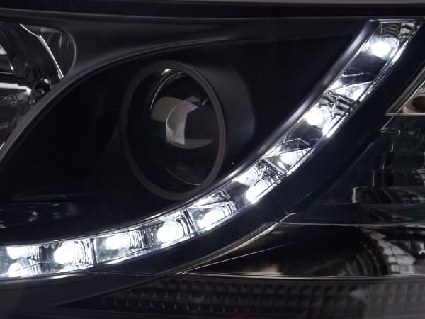 VW T5 MULTIVAN - TAGFAHRLICHT SCHEINWERFER – Bild 3