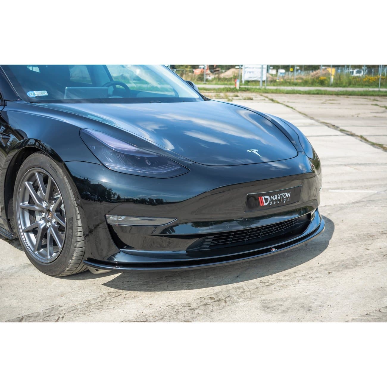TESLA MODEL 3 - MAXTON DESIGN FRONTSPOILER LIPPE – Bild 2