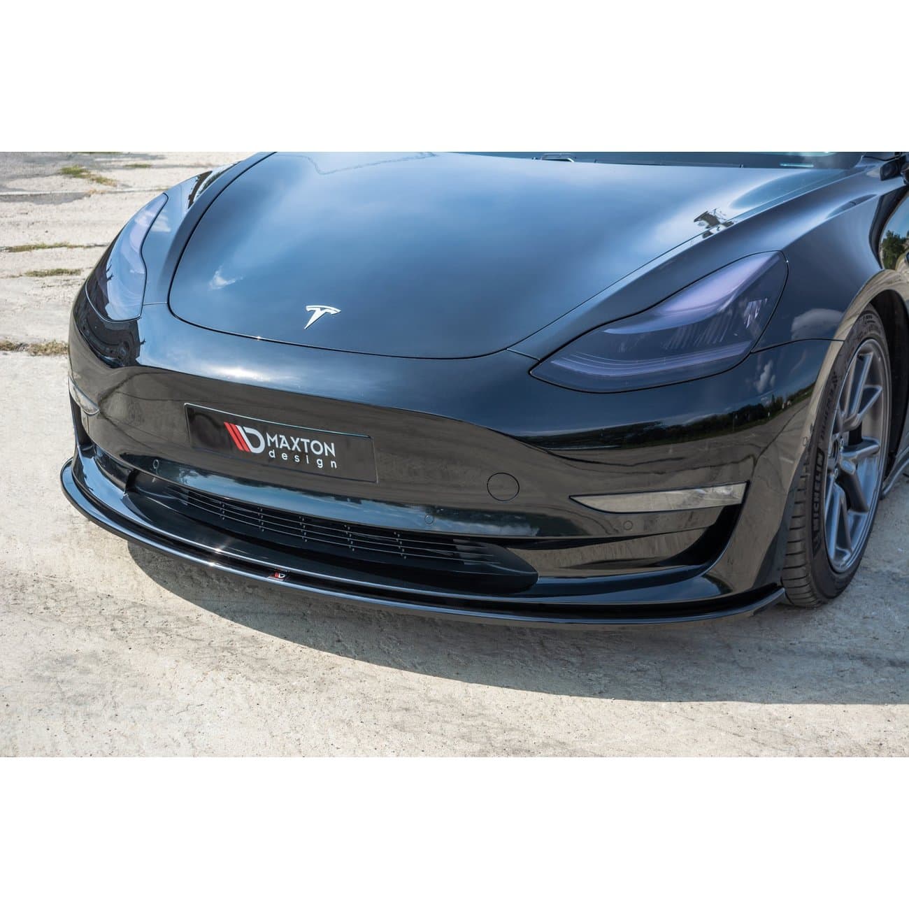 TESLA MODEL 3 - MAXTON DESIGN FRONTSPOILER LIPPE – Bild 4