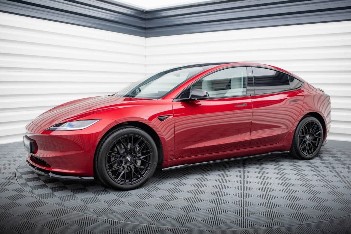 TESLA MODEL 3 PERFORMANCE 2023+ - MAXTON DESIGN SEITENSCHWELLER ANSATZ V.2 – Bild 2