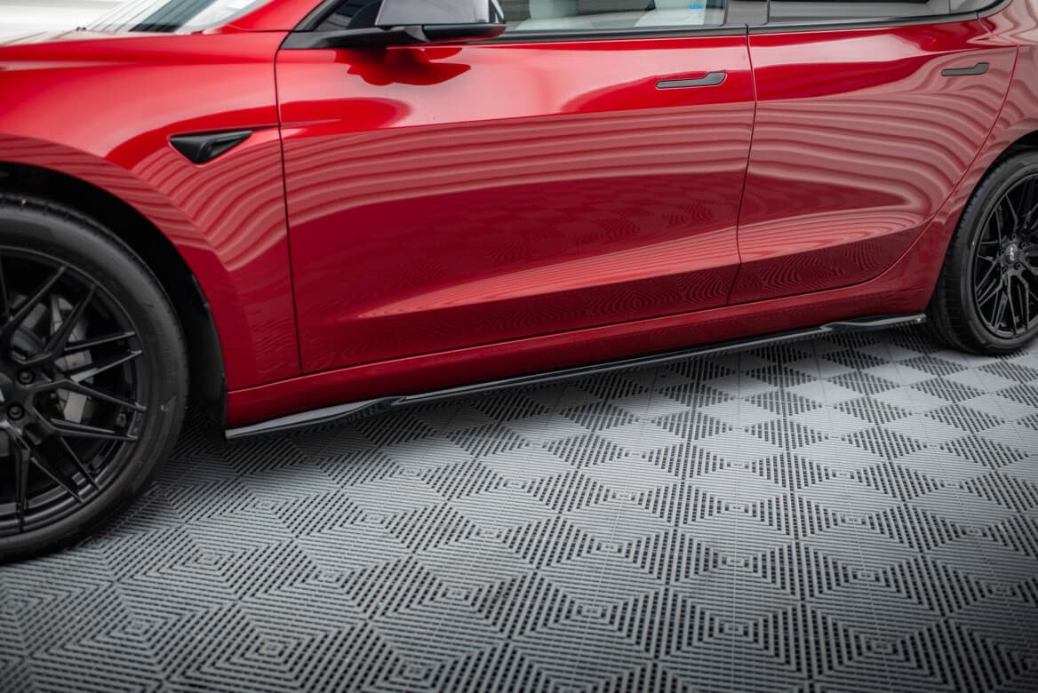 TESLA MODEL 3 PERFORMANCE 2023+ - MAXTON DESIGN SEITENSCHWELLER ANSATZ V.2 – Bild 3
