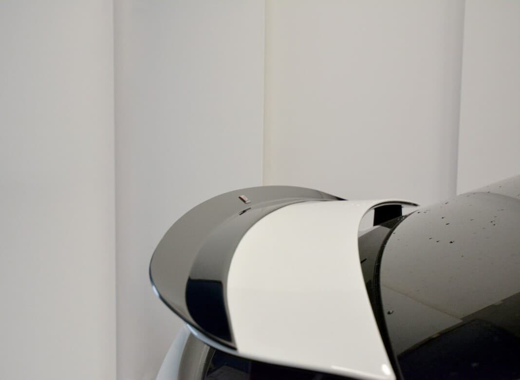 TESLA MODEL X 2021+ - MAXTON DESIGN HECK SPOILER LIPPE CAP ABRISSKANTE V.2 – Bild 5