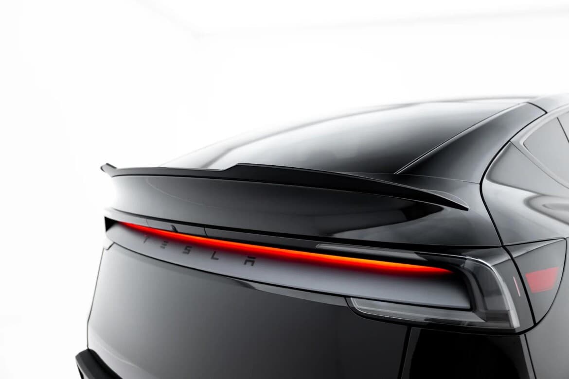 TESLA MODEL Y 2025+ - MAXTON DESIGN HECK SPOILER LIPPE CAP ABRISSKANTE