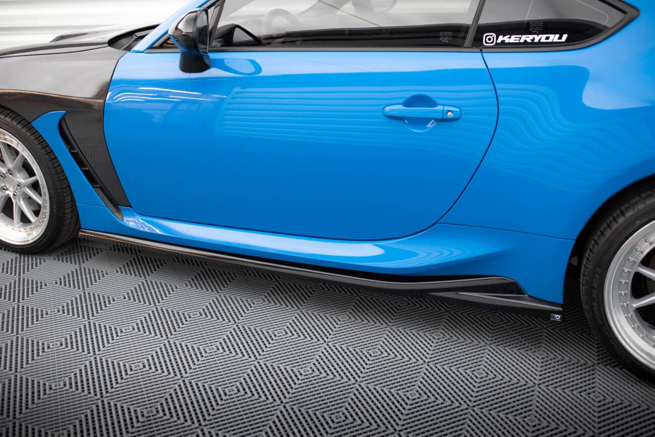 TOYOTA GR86 - MAXTON DESIGN SEITENSCHWELLER ANSATZ CUP LEISTEN V.1 – Bild 2