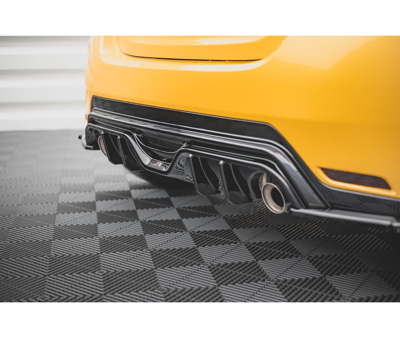 TOYOTA GR YARIS -04.2024 - MAXTON DESIGN HECK DIFFUSOR – Bild 5