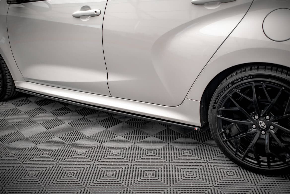 TOYOTA YARIS - MAXTON DESIGN SEITENSCHWELLER ANSATZ CUP LEISTEN V.2 – Bild 2
