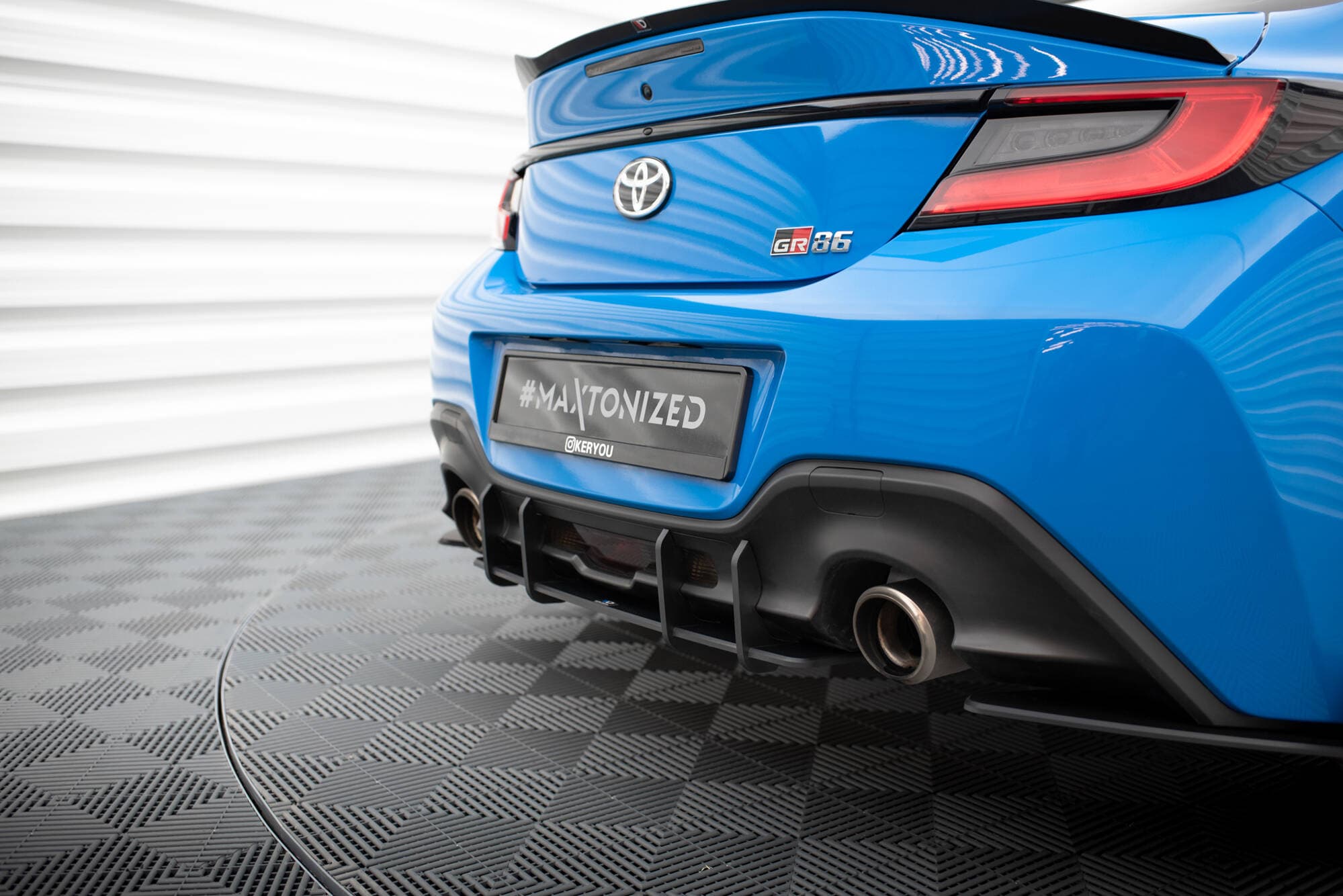 TOYOTA GR86 - MAXTON DESIGN STREET PRO HECK DIFFUSOR – Bild 2