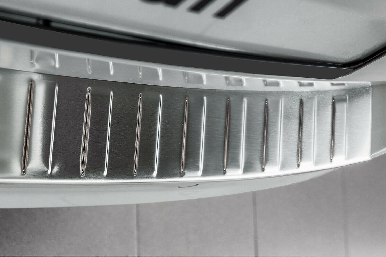 VW TOURAN - LADEKANTENSCHUTZ – Bild 2