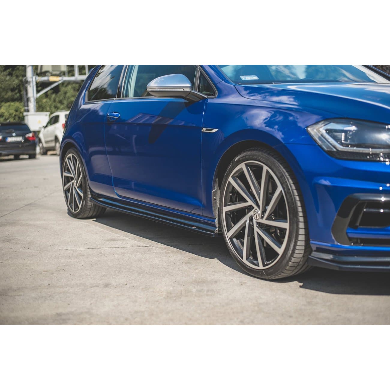VW GOLF 7.5 R-LINE - MAXTON DESIGN SEITENSCHWELLER ANSATZ SCHWARZ GLANZ – Bild 2