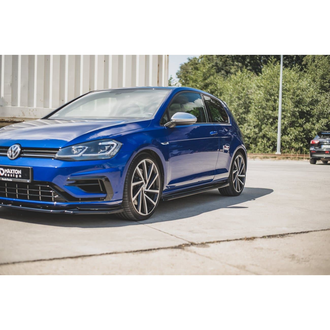 VW GOLF 7.5 R-LINE - MAXTON DESIGN SEITENSCHWELLER ANSATZ SCHWARZ GLANZ – Bild 3