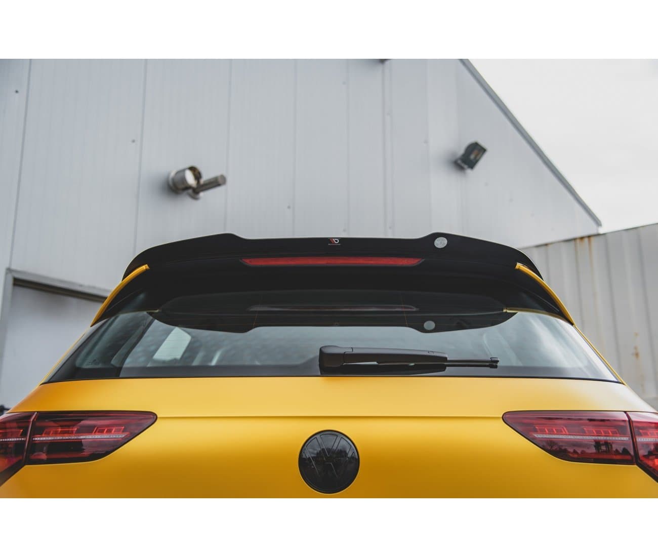 VW GOLF 8 - MAXTON DESIGN DACHSPOILER LIPPE ANSATZ V.2 – Bild 2