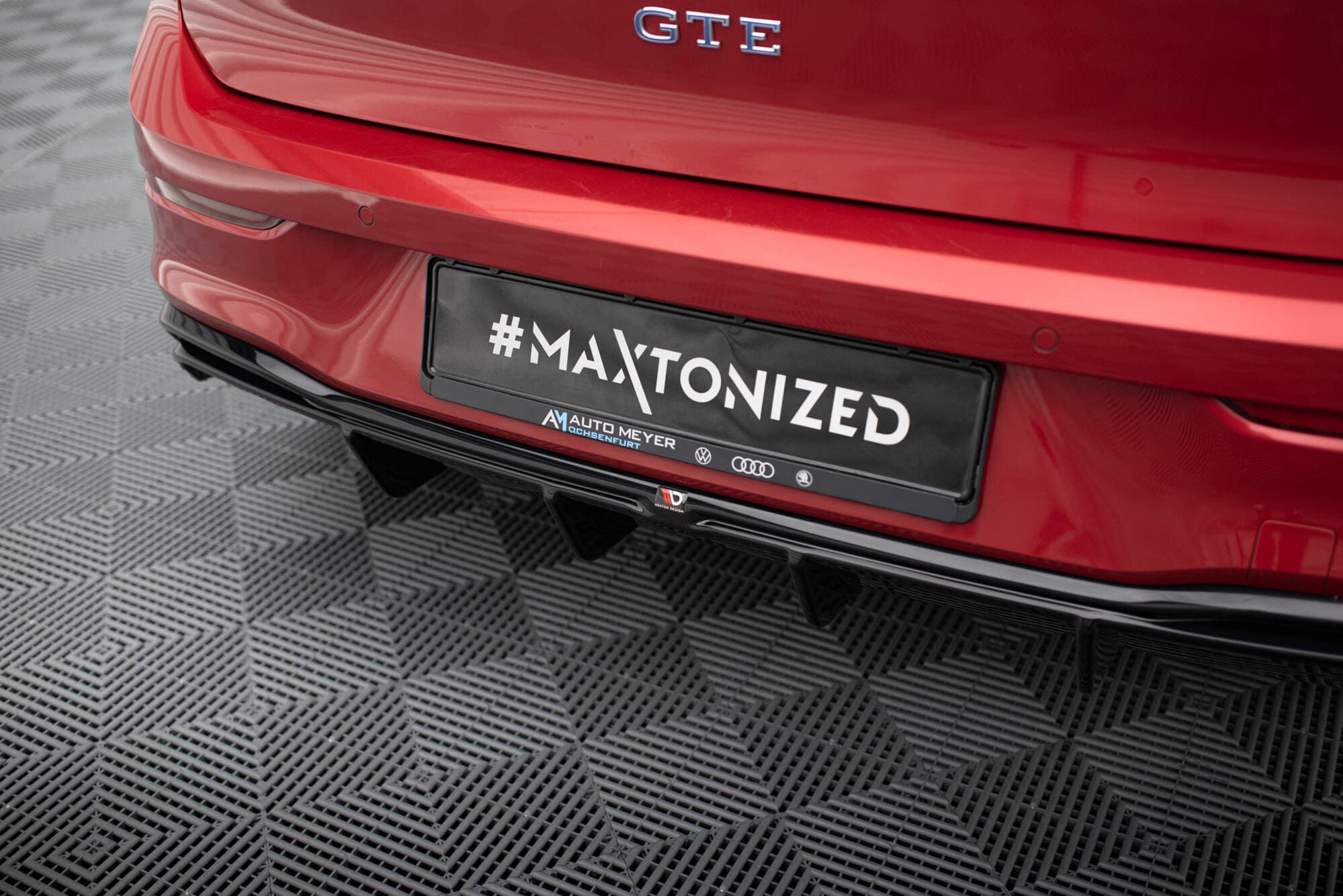VW GOLF 8 R-LINE - MAXTON DESIGN HECK DIFFUSOR ANSATZ V.1 – Bild 3