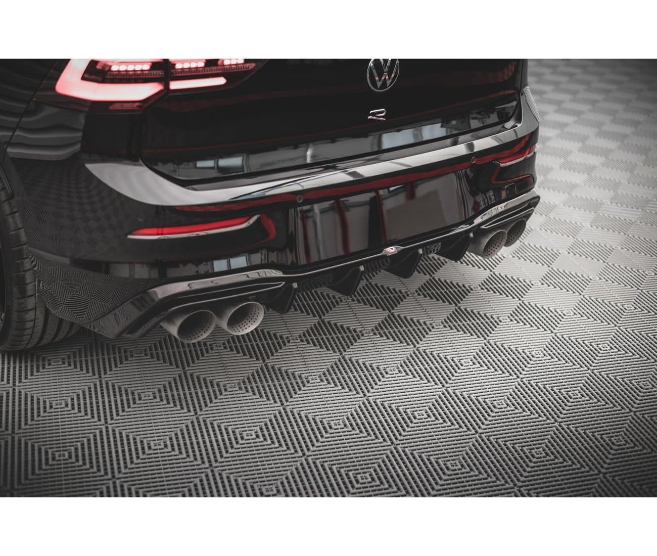 VW GOLF 8.5 R - MAXTON DESIGN HECK DIFFUSOR ANSATZ V.2 – Bild 2