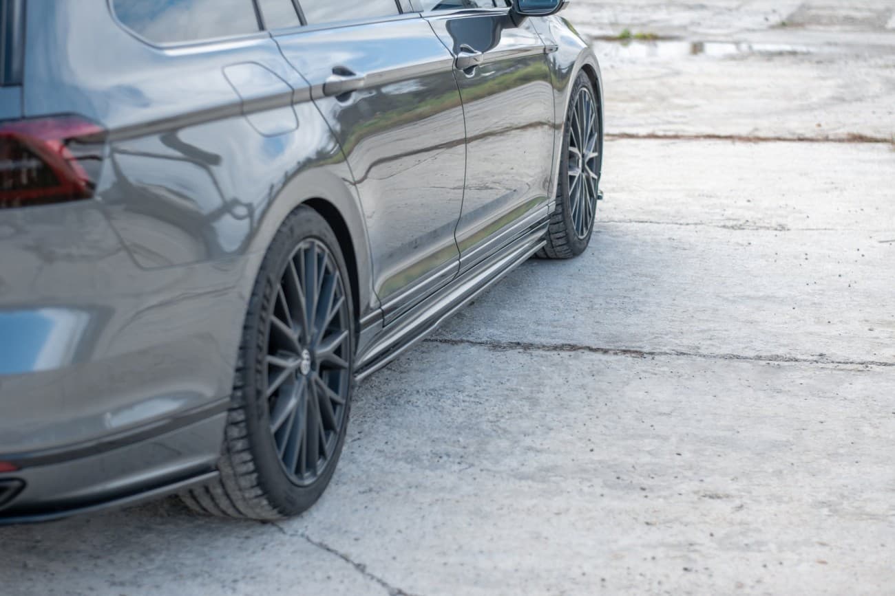 VW PASSAT R-LINE - MAXTON DESIGN SEITENSCHWELLER ANSATZ CUP LEISTEN – Bild 2
