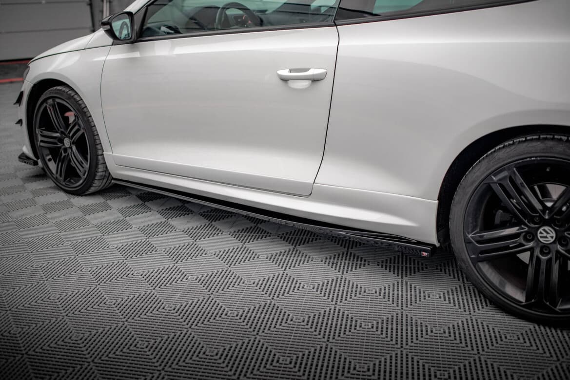 VW SCIROCCO R - MAXTON DESIGN SEITENSCHWELLER CUP LEISTEN – Bild 3