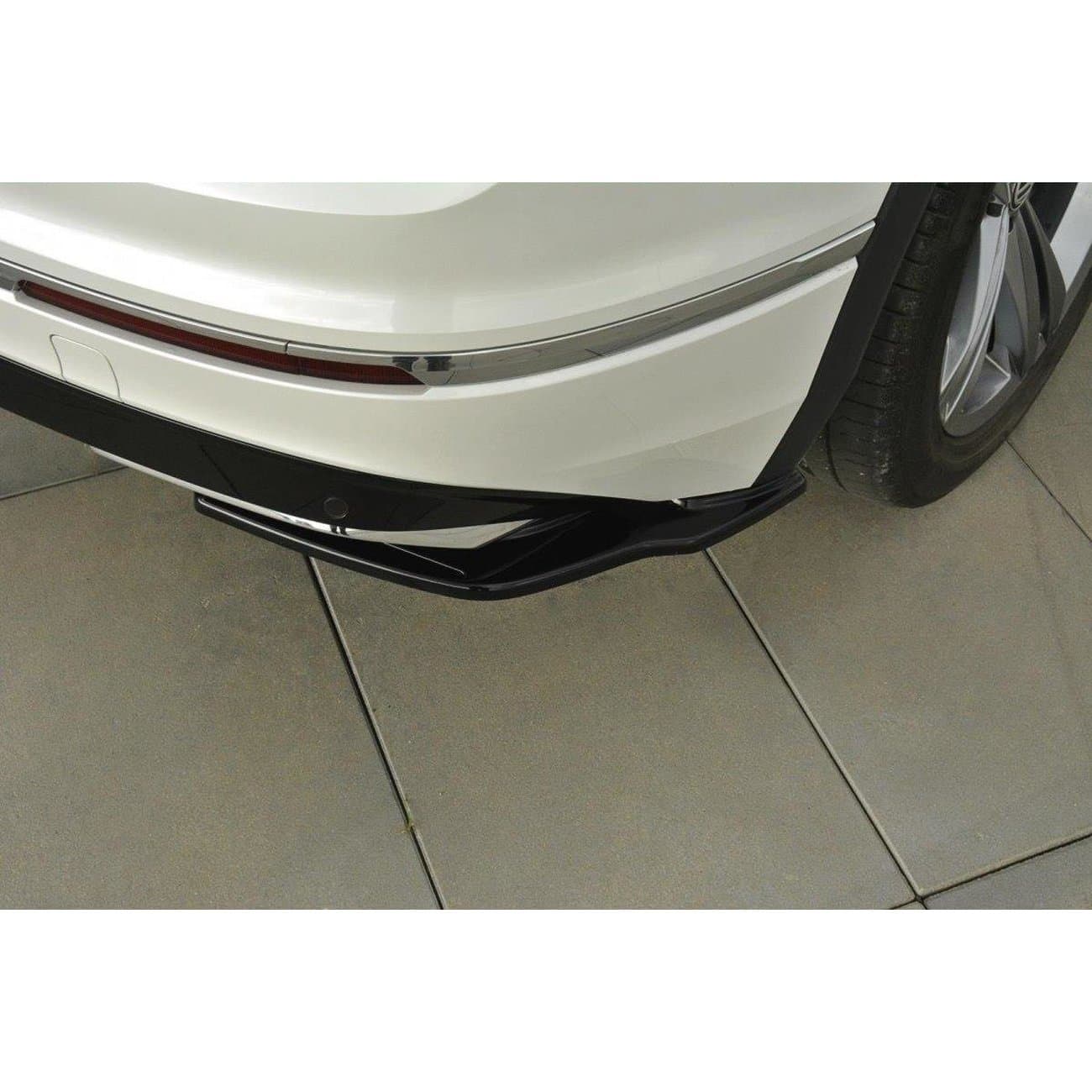 VW TIGUAN R-LINE - MAXTON DESIGN HECK ANSATZ DIFFUSER FLAPS – Bild 4
