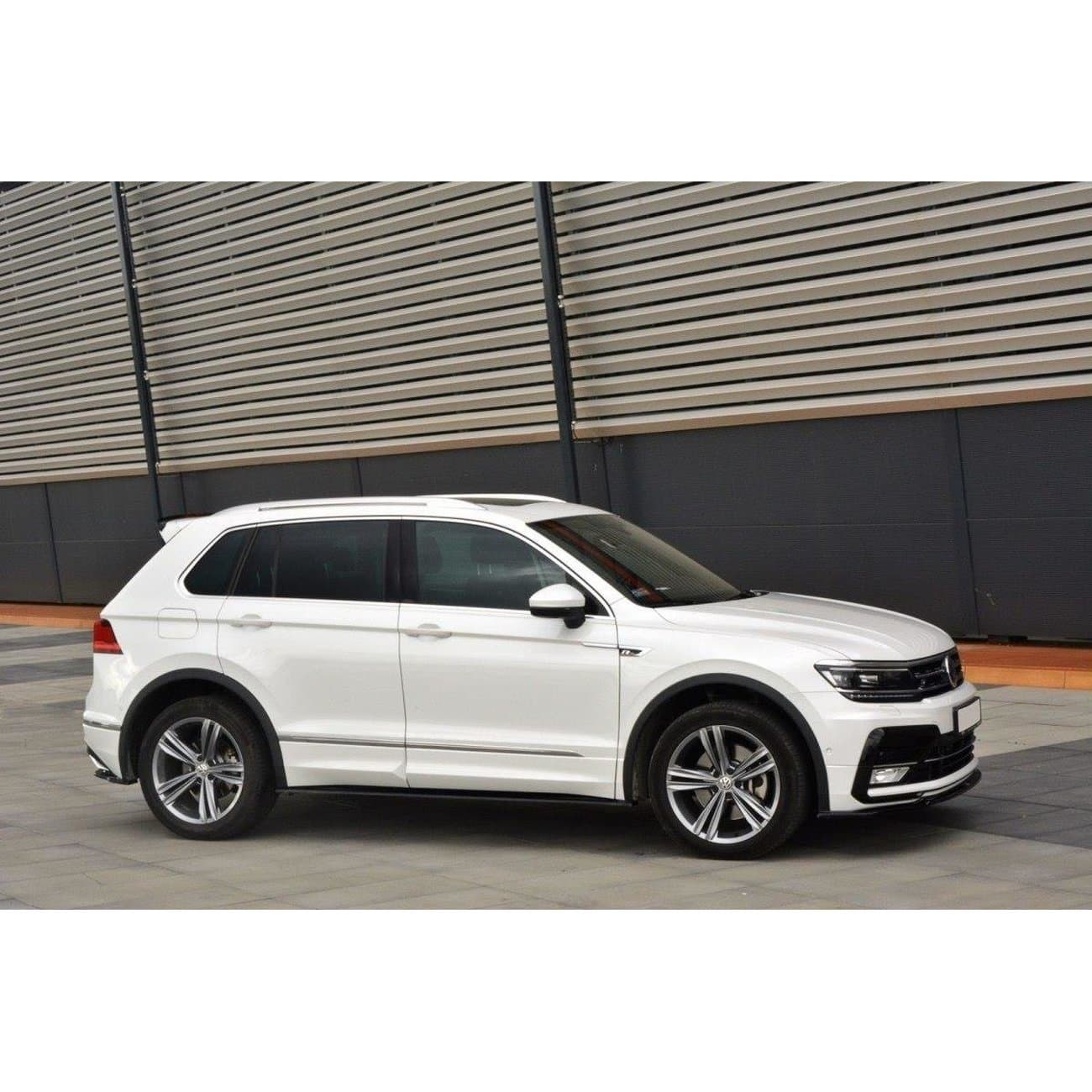 VW TIGUAN R-LINE - MAXTON DESIGN RACING SEITENSCHWELLER ANSATZ – Bild 3