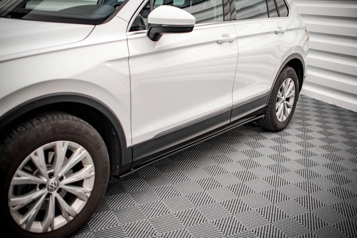 VW TIGUAN - MAXTON DESIGN RACING SEITENSCHWELLER ANSATZ – Bild 3