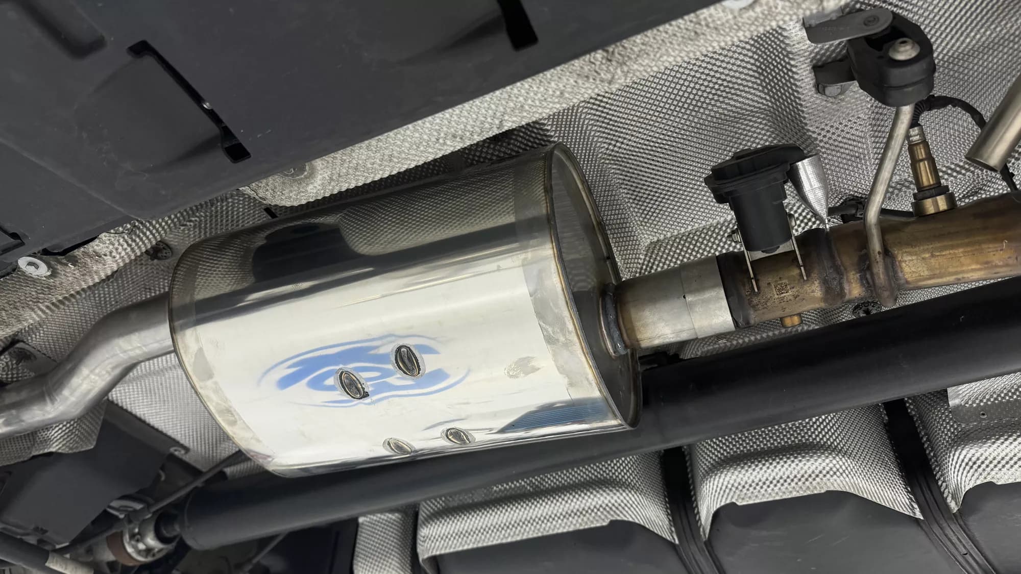 VW T6.1 - FOX VORSCHALLDÄMPFER – Bild 2