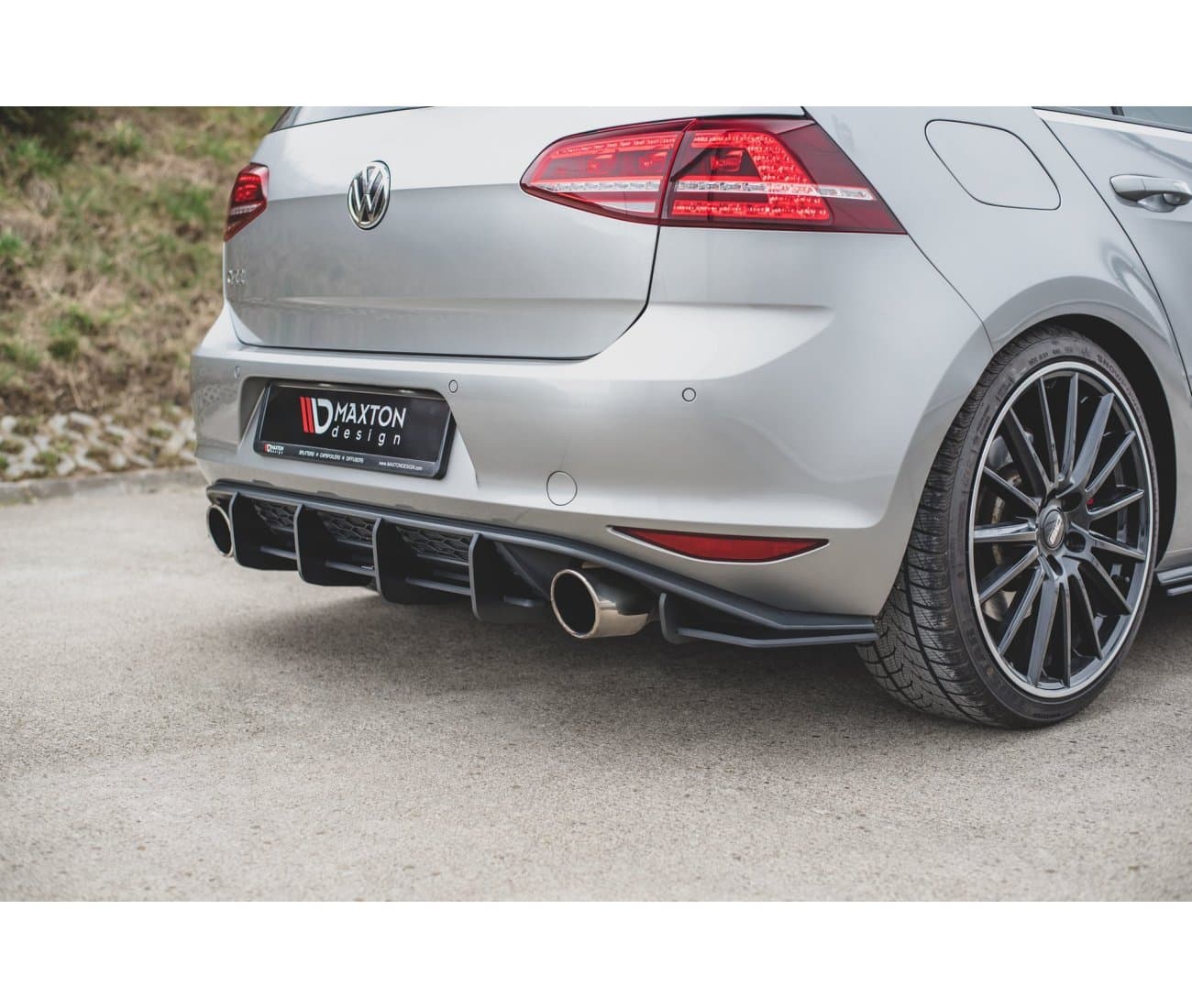 VW GOLF 7 GTI - MAXTON DESIGN HECK ANSATZ DIFFUSOR V.1 – Bild 2