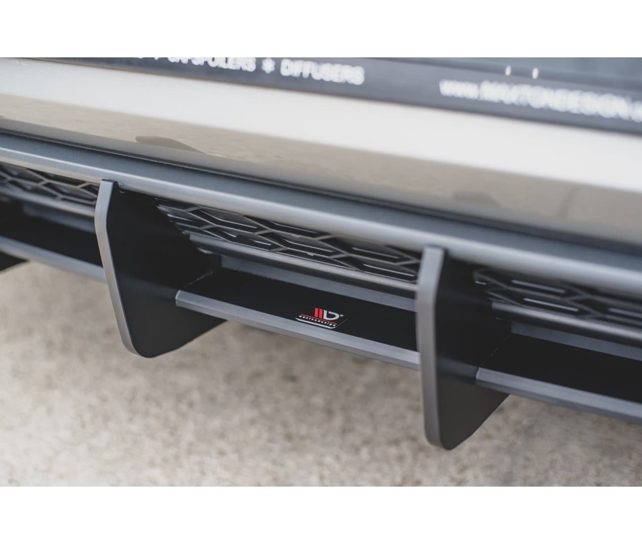 VW GOLF 7 GTI - MAXTON DESIGN HECK ANSATZ DIFFUSOR V.1 – Bild 3