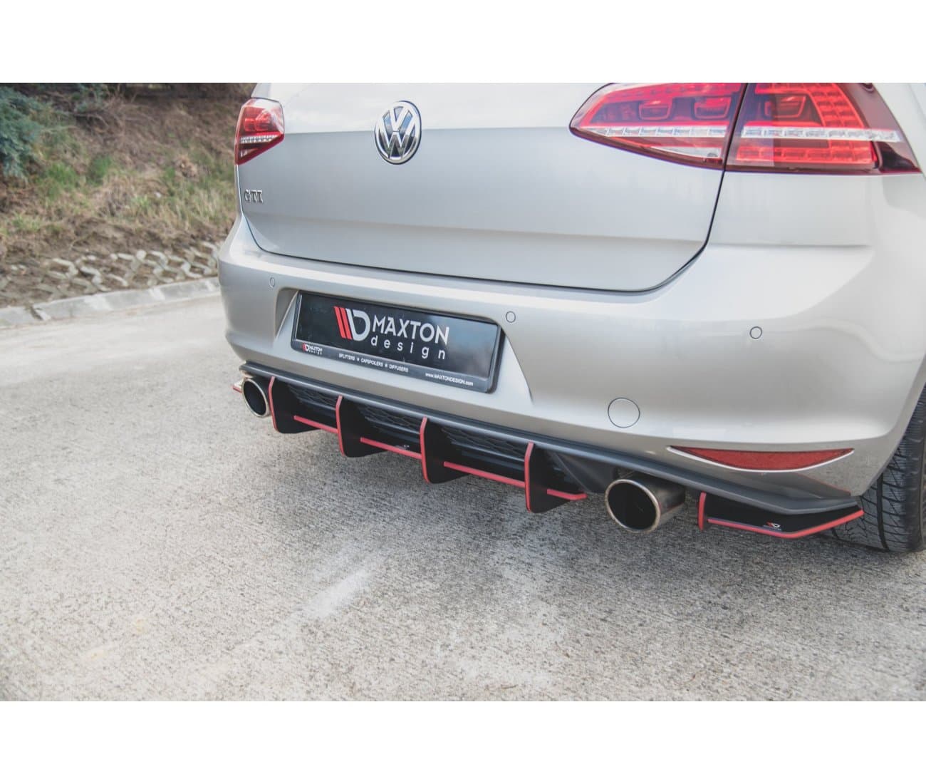 VW GOLF 7 GTI - MAXTON DESIGN HECK ANSATZ DIFFUSOR V.1 – Bild 4