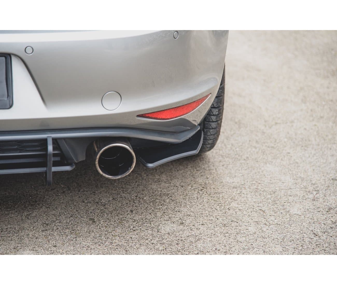 VW GOLF 7 GTI - MAXTON DESIGN HECKANSATZ FLAPS – Bild 5