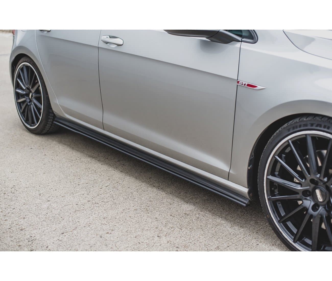 VW GOLF 7 GTI - MAXTON DESIGN SEITENSCHWELLER ANSATZ – Bild 5