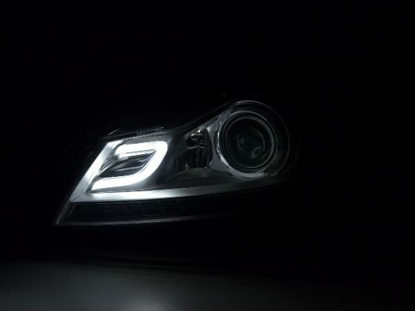 MERCEDES C-KLASSE FACELIFT - LED DAYLINE SCHEINWERFER – Bild 3