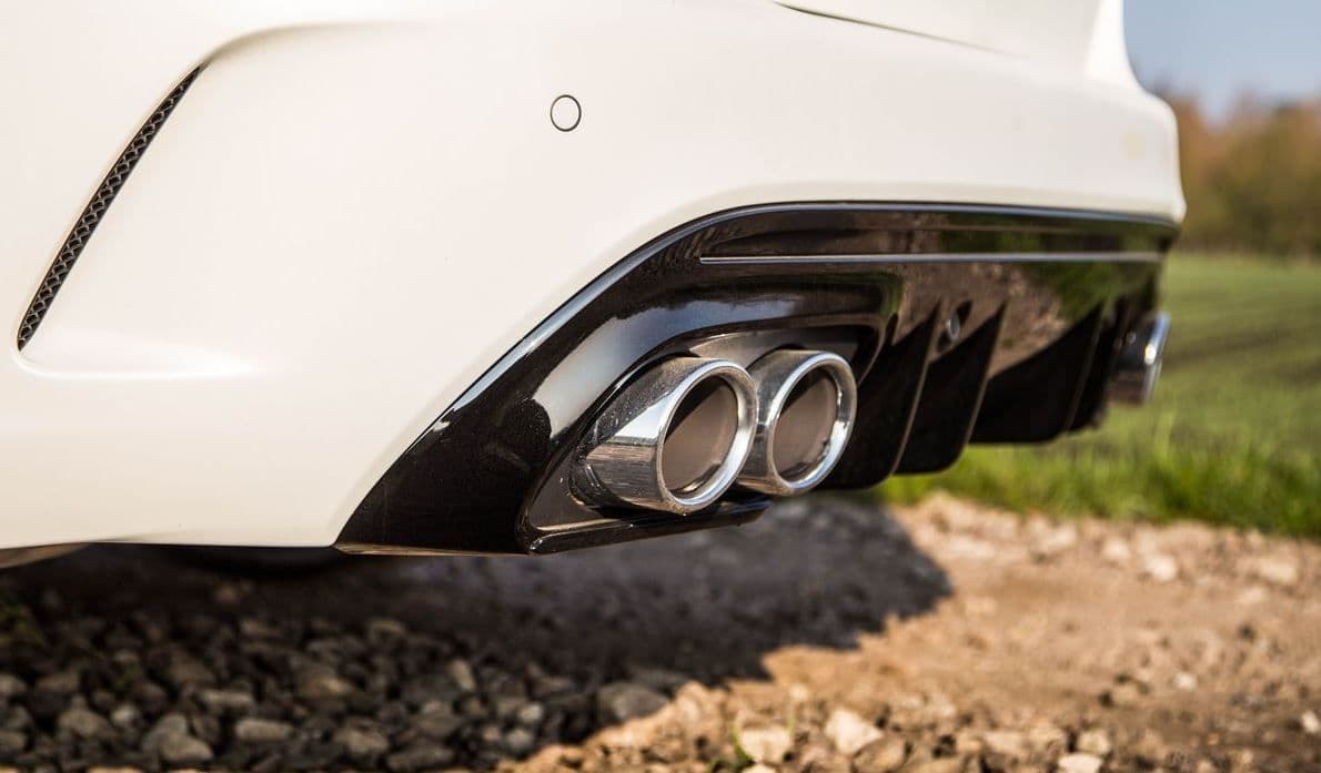MERCEDES C-KLASSE - DIFFUSOR PAKET C43 AMG OPTIK – Bild 3