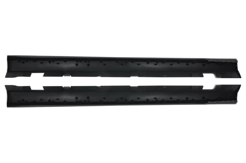 MERCEDES E-KLASSE - SEITENSCHWELLER E63 OPTIK – Bild 3