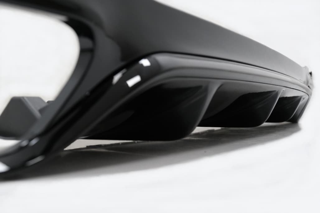 MERCEDES E-KLASSE - HECK DIFFUSOR PACKAGE E63 AMG OPTIK – Bild 4