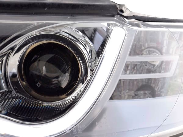 AUDI A4 - TAGFAHRLICHT SCHEINWERFER – Bild 4