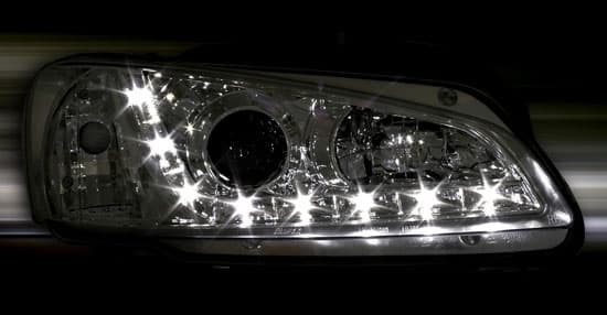PEUGEOT 106 - LED SCHEINWERFER – Bild 3