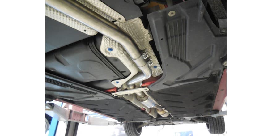 MERCEDES CLA 180 - VORSCHALLDÄMPFER – Bild 2