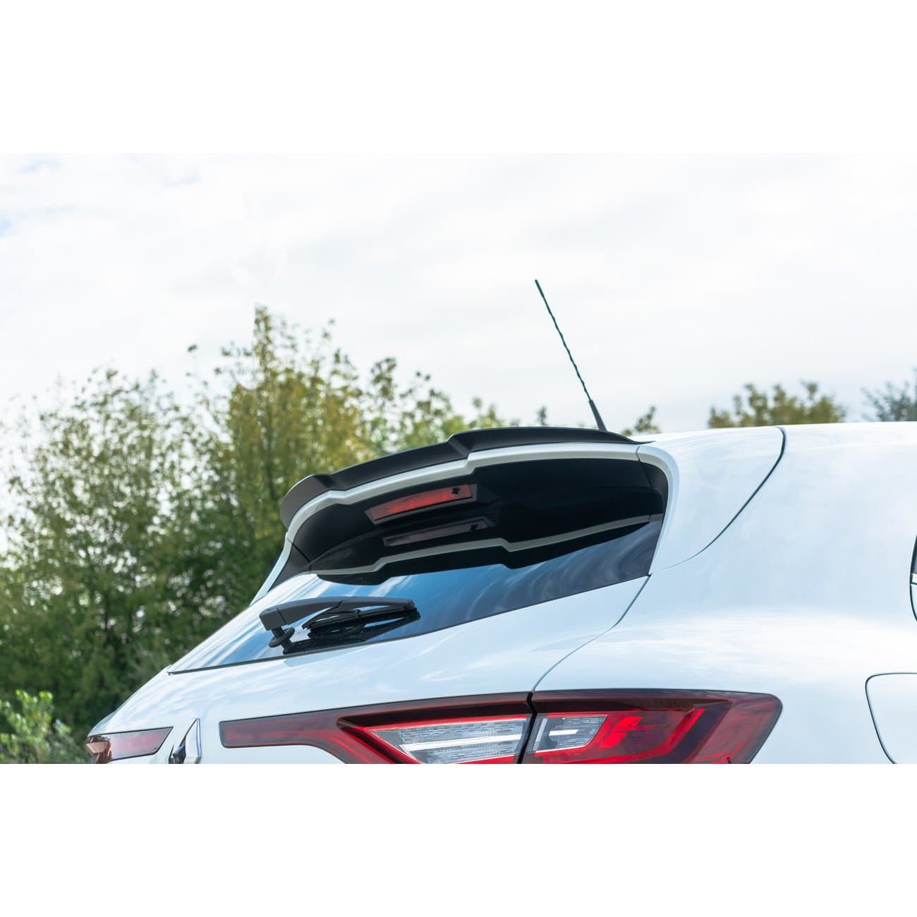 RENAULT MEGANE RS - MAXTON DESIGN DACHSPOILER LIPPE ABRISSKANTE – Maxton Design